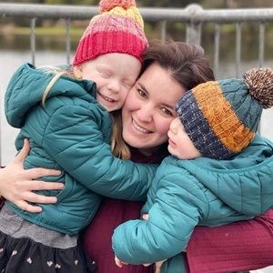 Meet your Posher, Liz veronica